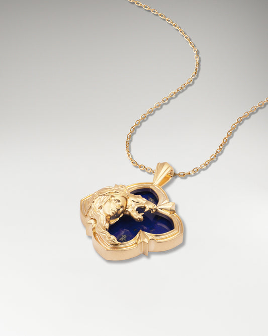 Wild Encounter Pendant Necklace In Gold With Lapis Lazuli