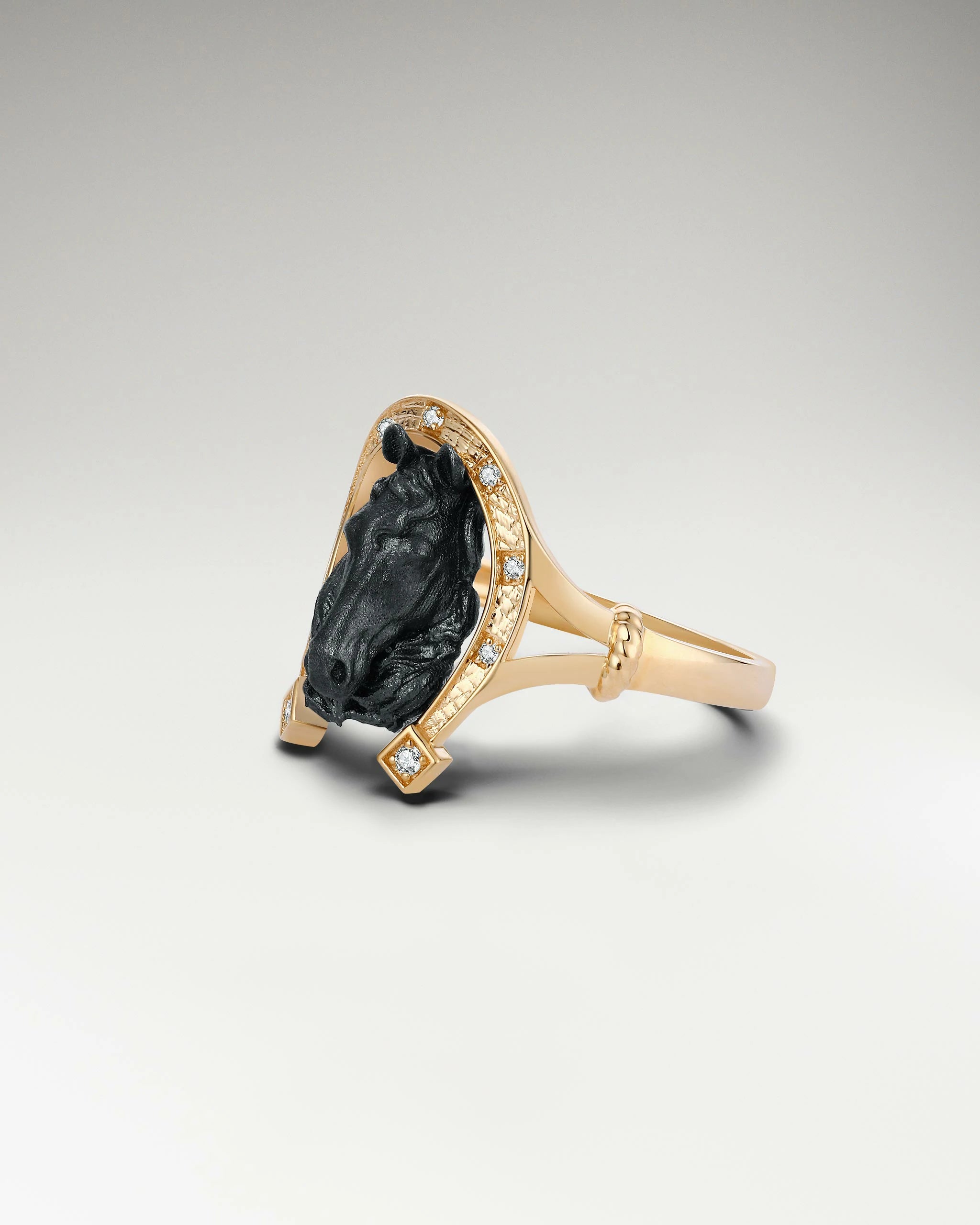 Horseshoe Sculpture Ring in 10k Gold and Spinel