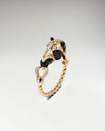 Carica l'immagine nel visualizzatore della galleria, Wild Ranging Ring In Sterling Silver And Black Agate With Moissanite
