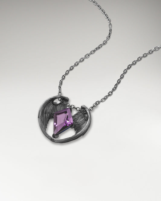 Anhänger „Flügel des Ritters“ aus Sterlingsilber mit Amethyst