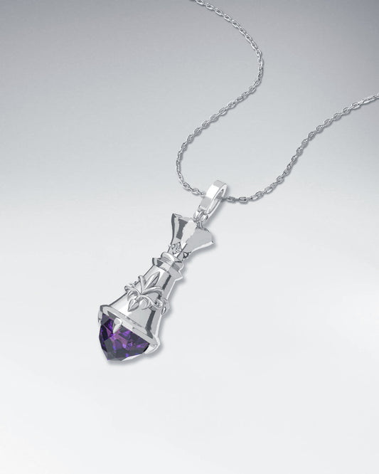 The Queen Pendant Necklace In Sterling Silver With Amethyst