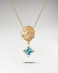 تحميل الصورة إلى عارض المعرض، 
Gold lion head pendant necklace with aquamarine gemstone.
