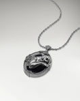 Charger l'image dans la visionneuse de la galerie, Lion_necklace_in_sterling_silver
