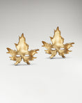 Cargar la imagen en la vista de la galería, Maple Leaf Mask Stud Earrings In Sterling Silver
