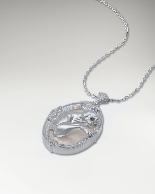 Savanna Spirit Pendant In Sterling Silver With Nacre