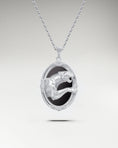 Gallery viewerに画像を読み込む, Savanna Spirit Pendant In Sterling Silver With Black Agate
